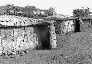 massai_lehmhuetten